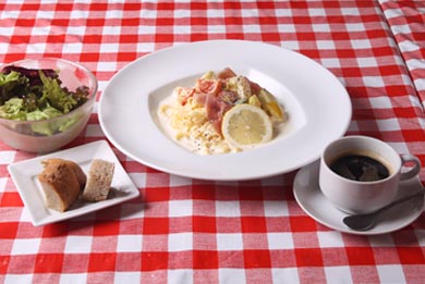 海老と生ハムの冷製パスタ 瀬戸内レモンクリーム